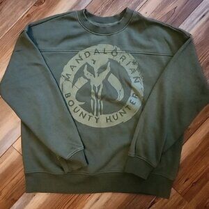 Disney Star Wars Mandalorian Bounty Hunter Army Green Sweatshirt - Medium